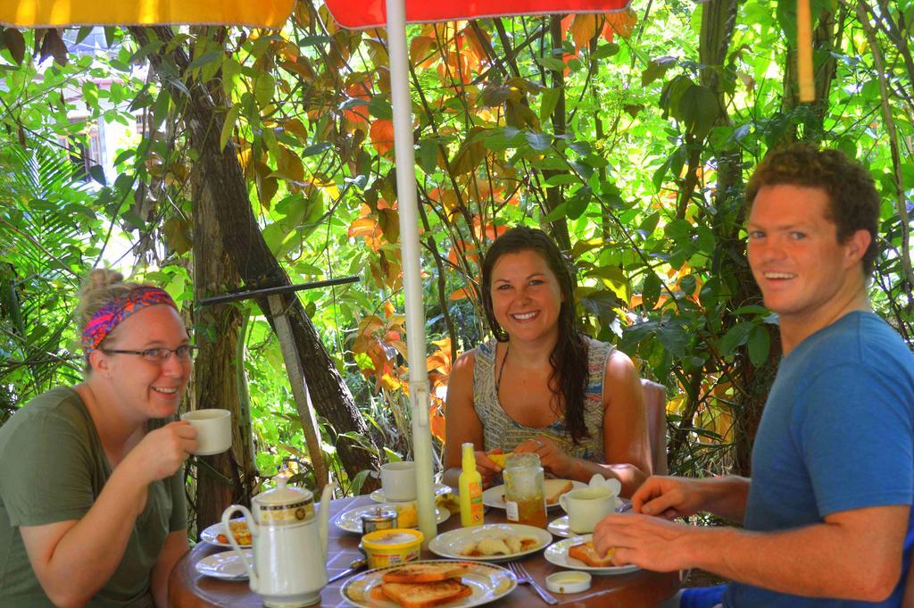 Haniffas Holiday Inn Kandy Eksteriør bilde