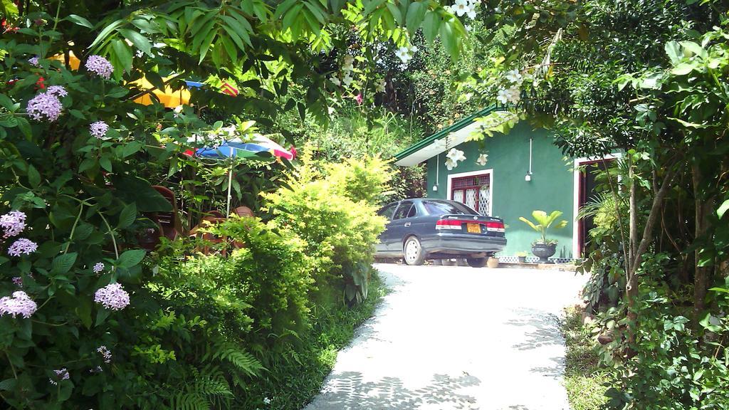 Haniffas Holiday Inn Kandy Eksteriør bilde